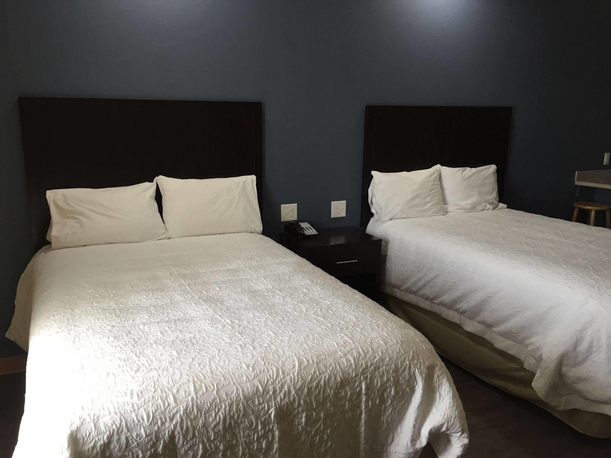 La Bonita Inn & Suites - Crane Zewnętrze zdjęcie